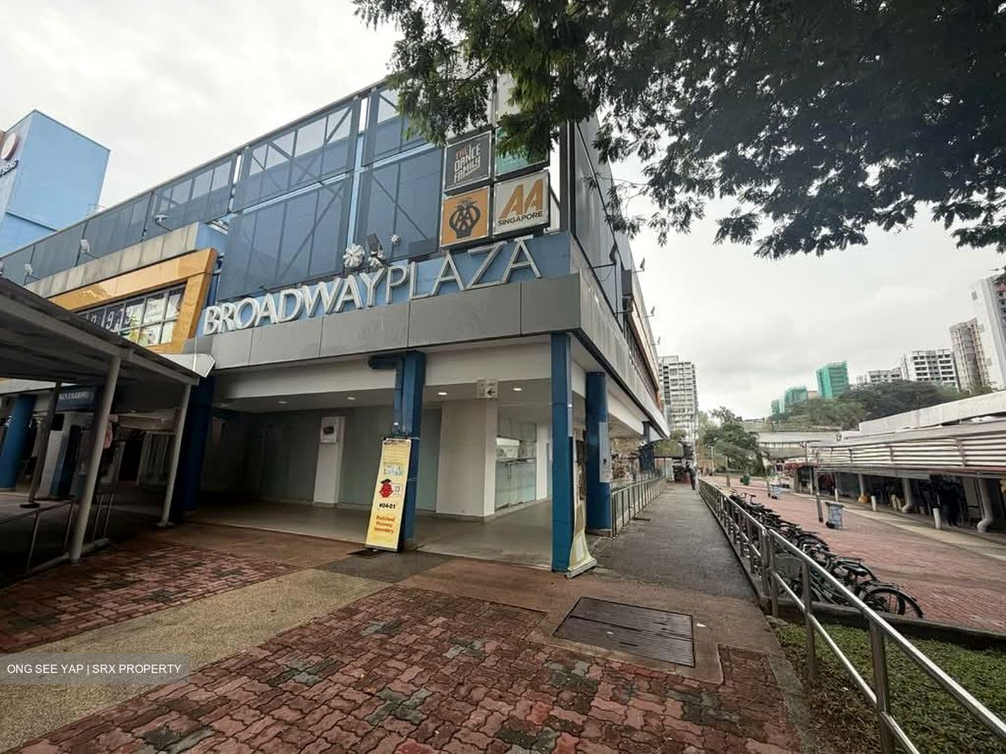 Broadway Cinema (D20), Retail #556640851